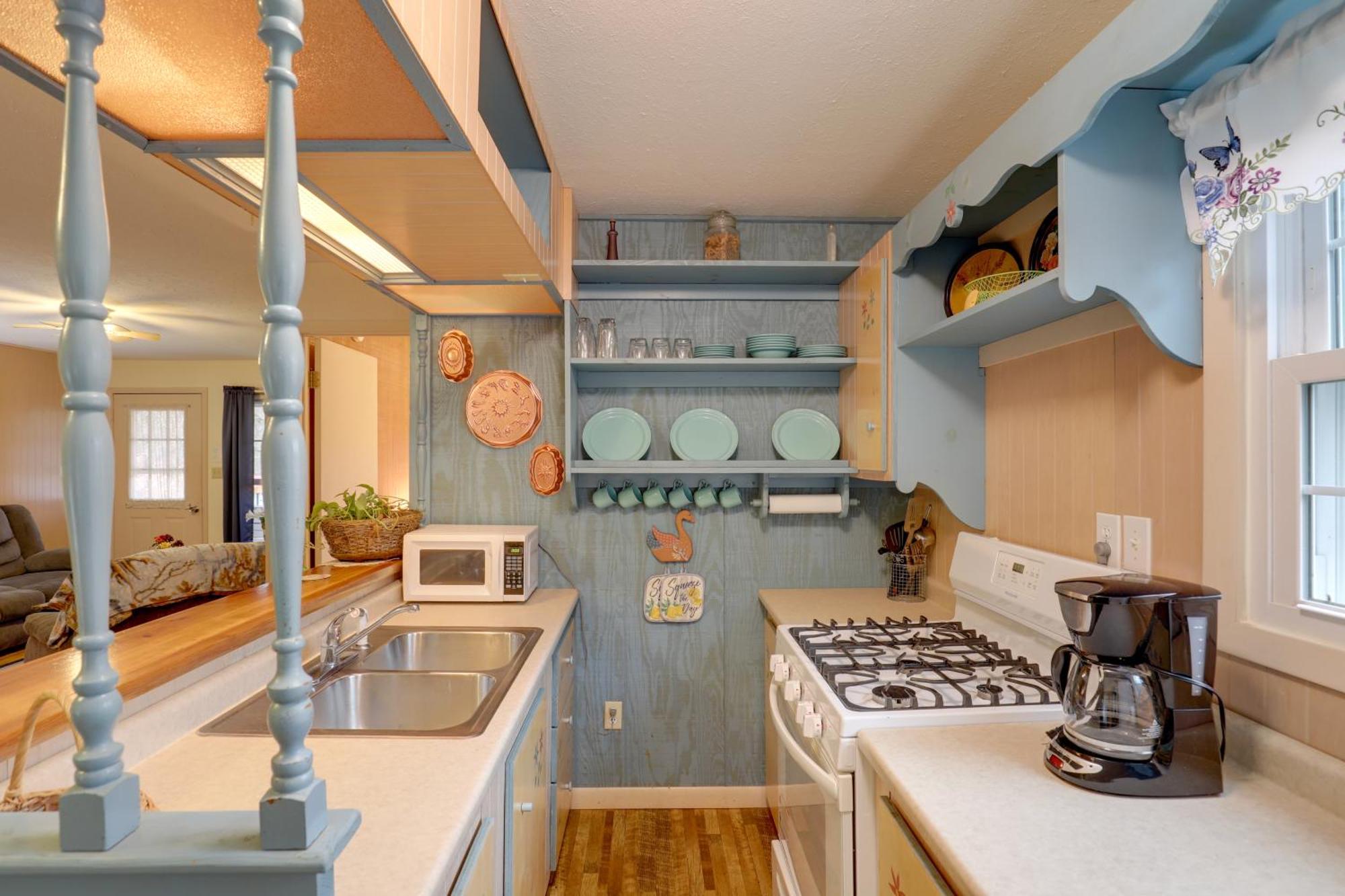 Riverfront Hot Springs Cabin With Private Hot Tub! المظهر الخارجي الصورة